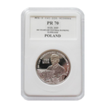 Серебряные монеты мира в слабах