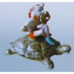 Статуетка Буратіно на черепасі Тортиллі (А. Н. Толстой "Буратіно")