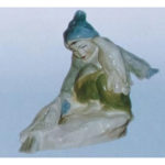 Статуетка Годує голубів