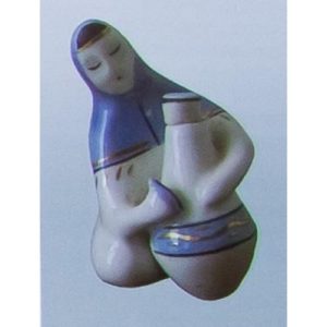 Статуэтка Девушка с кувшином