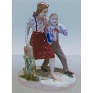 Статуэтка ЛФЗ "В школу"