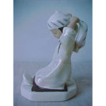 Статуетка ЛФЗІ Дівчинка біля дзеркала Тип 2