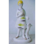 Статуетка Дівчинка з козенятком