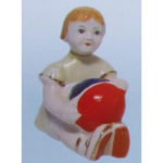 Статуетка дівчина з м’ячик Тип 3