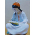 Статуетка Калмичка з книгою