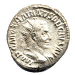 Серебряный Антониниан Цезаря Гая Мессия Квинта Траяна Деция Августа, 249-251 год