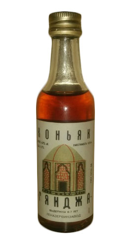 Коньяк Гянджа 50 мл. 6 лет, Азербайджан, алкоминималистика