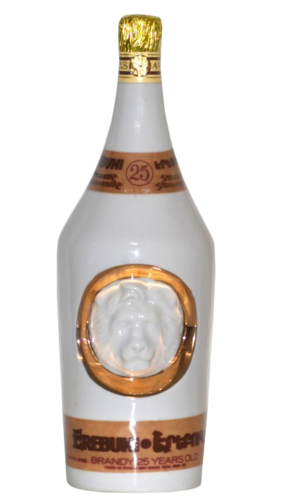 Коньяк Эребуни 0,75 л. 25 летний