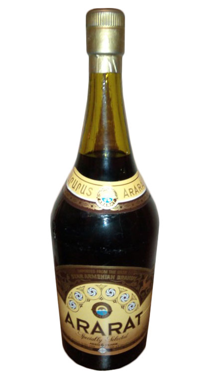 Коньяк 6 звезд 0,75 л. Арарат